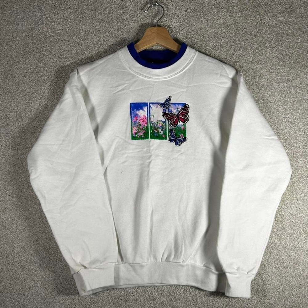 Vintage women's cute butterflies grandma style cottage sweatshirt